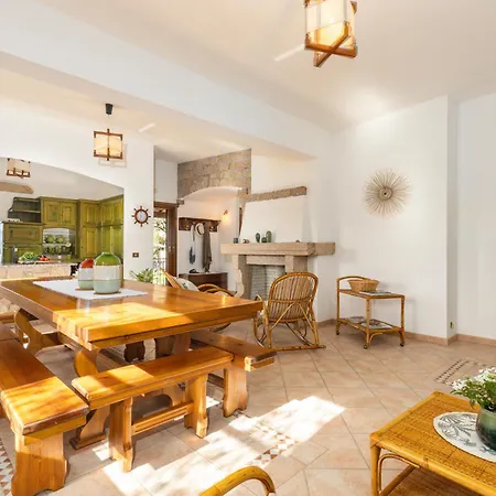 Isolotto A 150 M Dal Mare Tatil Evi Santa Maria Navarrese
