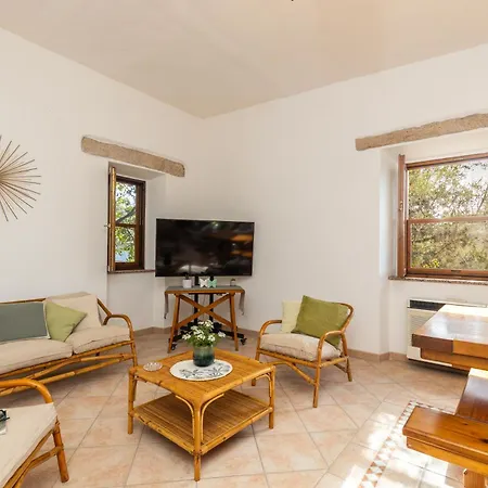 Ferienhaus Isolotto A 150 M Dal Mare *