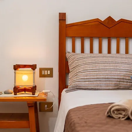 Isolotto A 150 M Dal Mare *